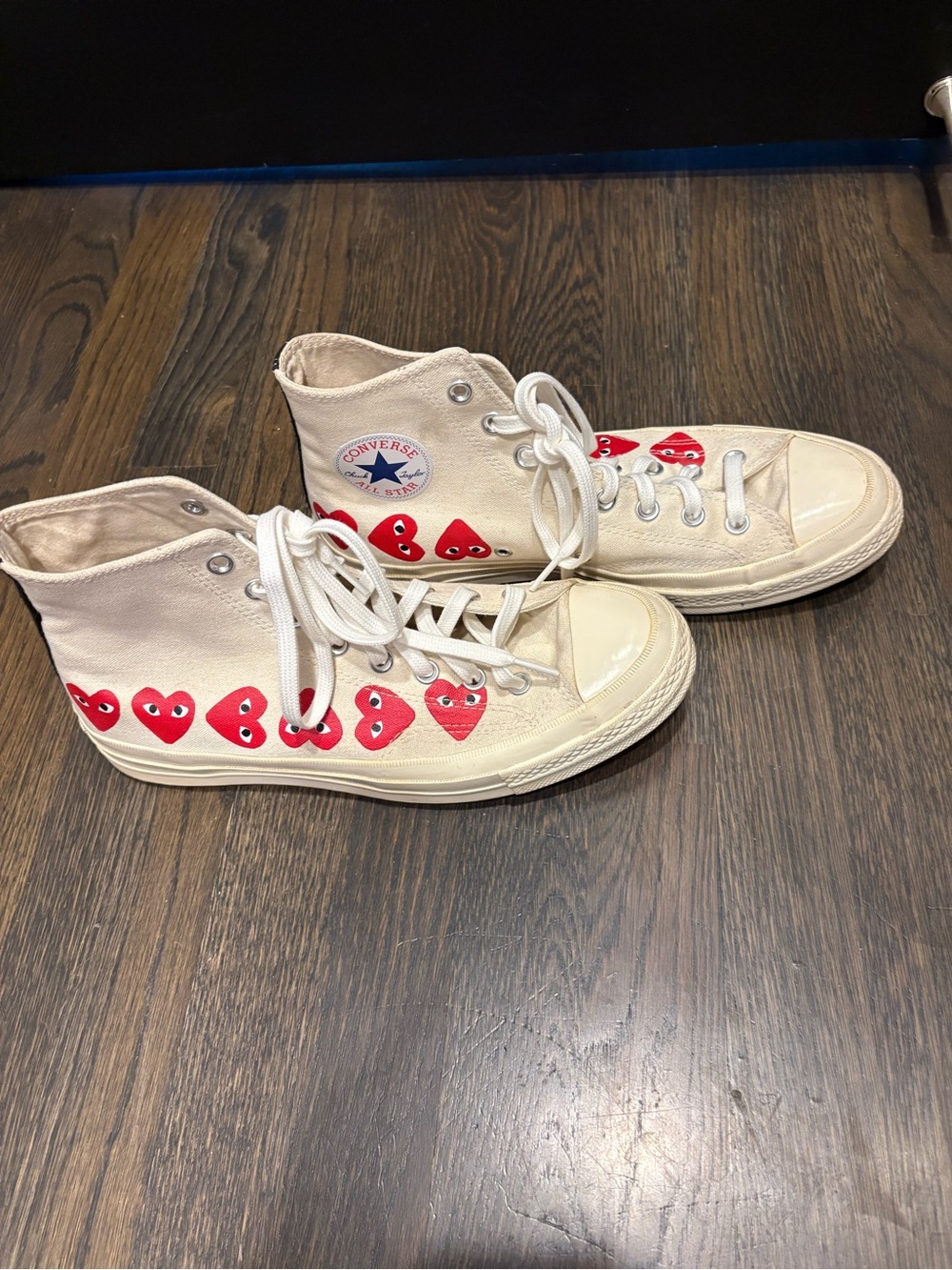 Comme des garçons x Converse High Top Sneakers Cream Red Heart Mens 9 women’s 11